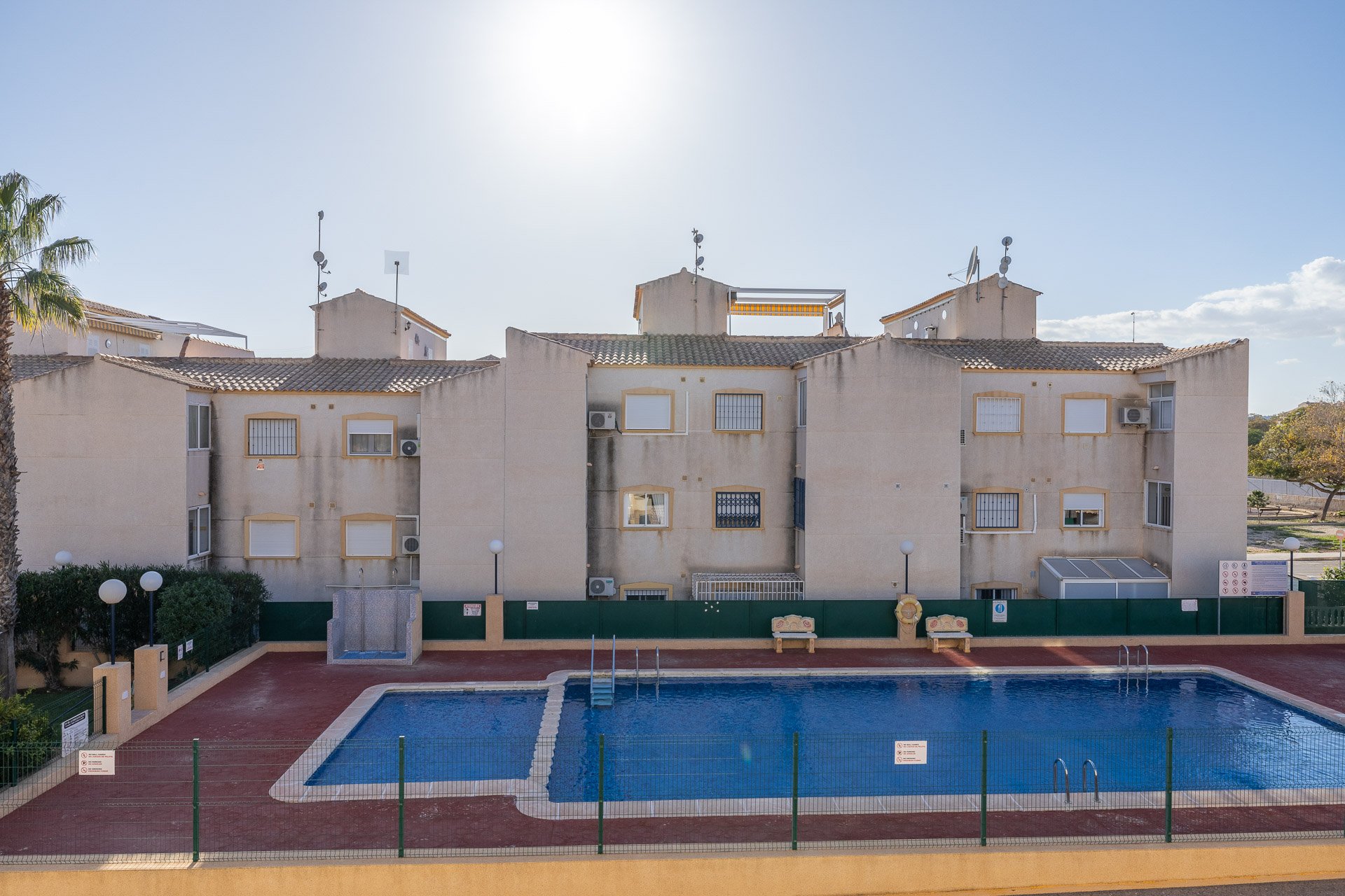 Återförsäljning - Apartamento -
Torrevieja - Los Altos