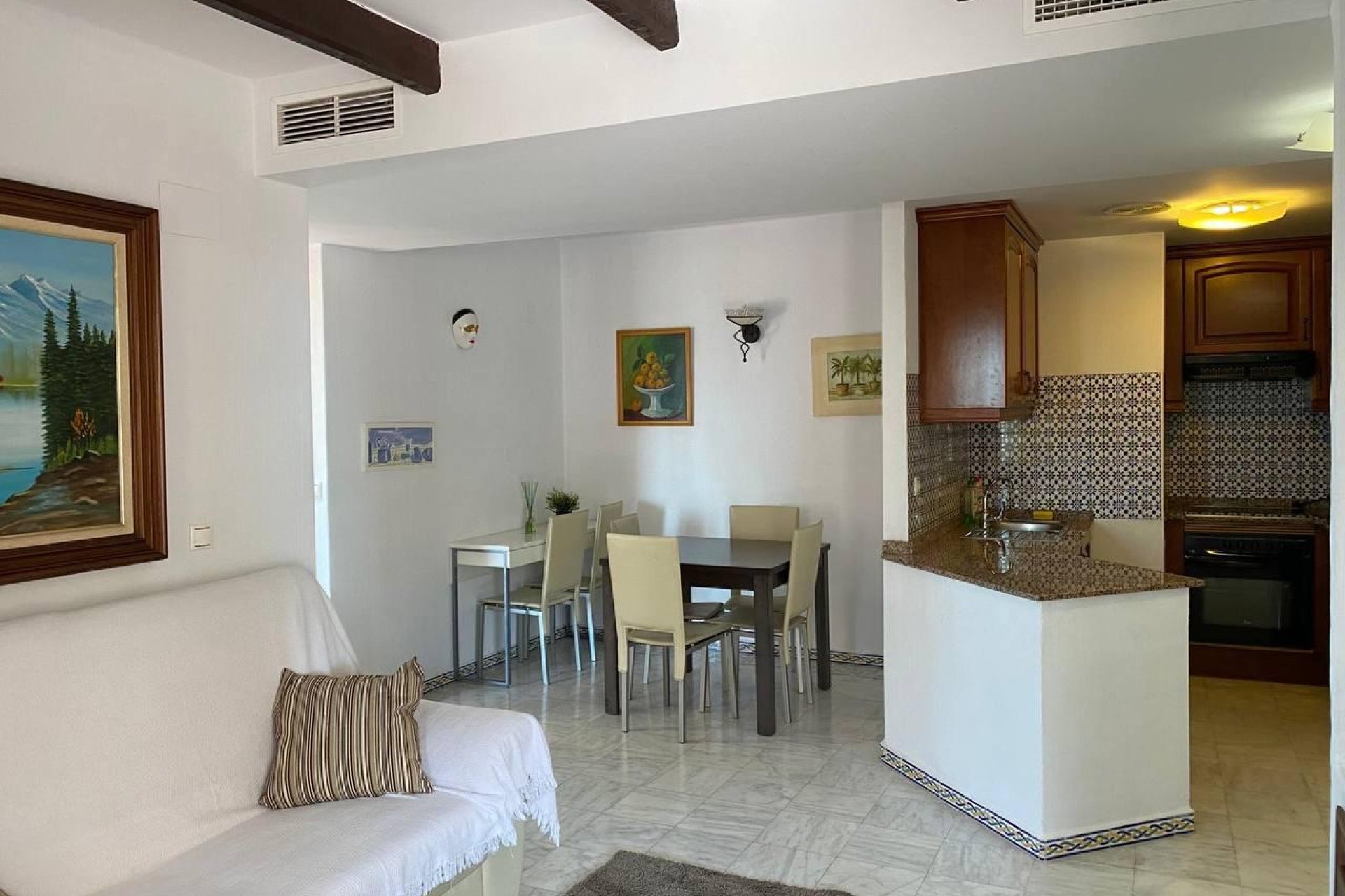 Återförsäljning - Apartamento -
Torrevieja - Playa de los Locos