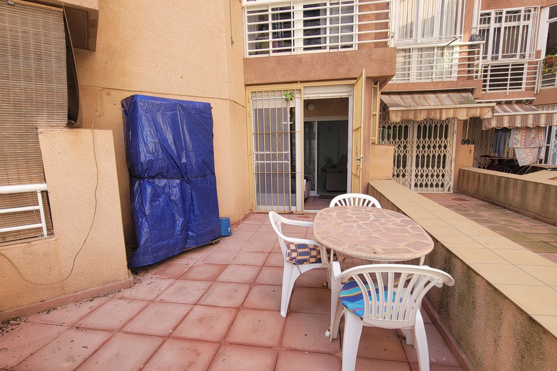 Återförsäljning - Apartamento -
Torrevieja