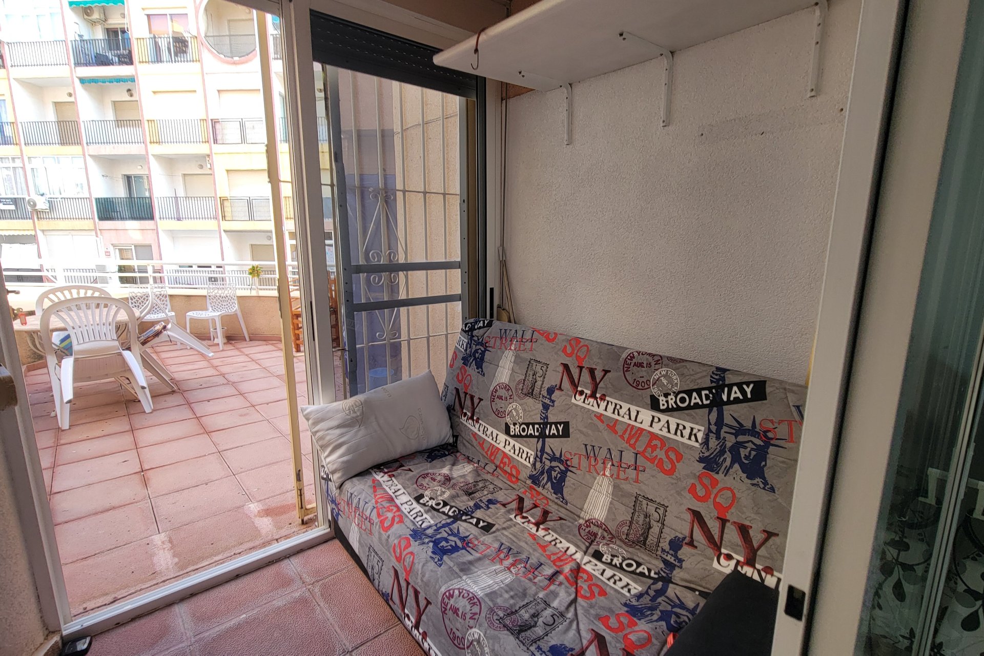 Återförsäljning - Apartamento -
Torrevieja