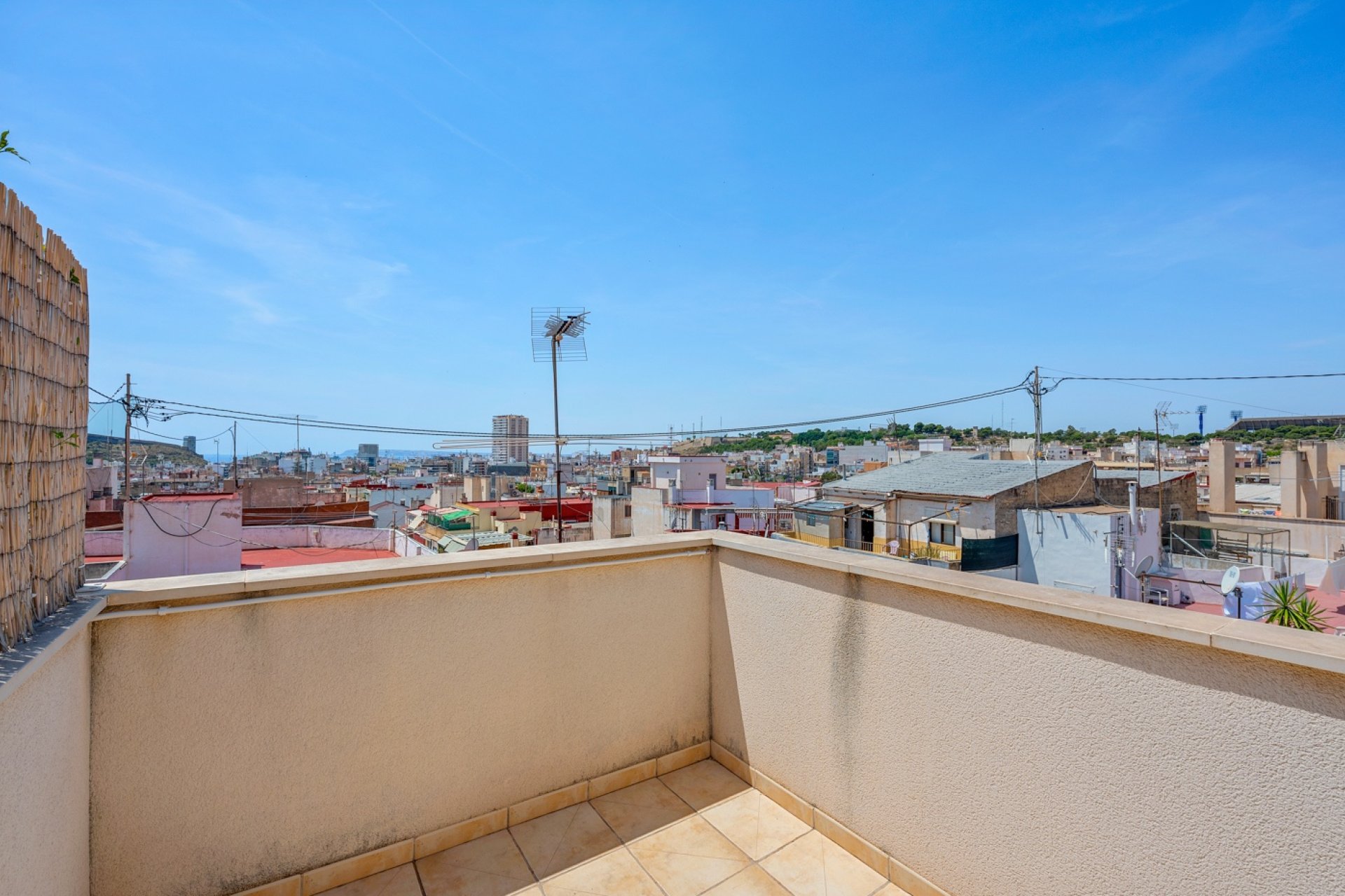 Återförsäljning - Apartment -
Alicante - Carolinas Bajas
