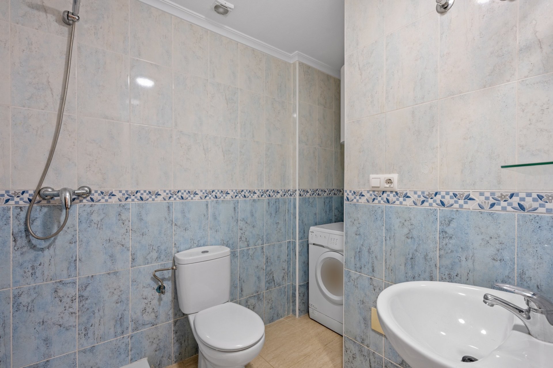 Återförsäljning - Apartment -
Daya Nueva - Costa Blanca South