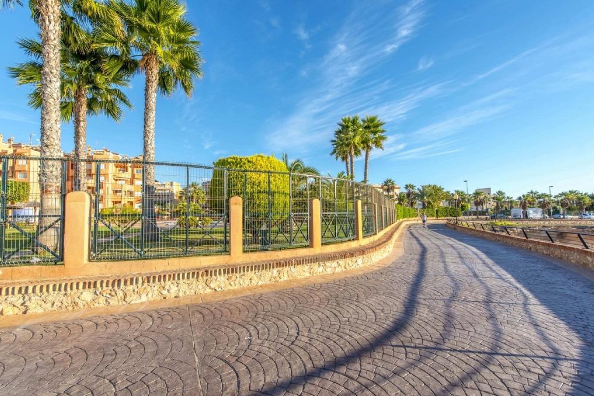 Återförsäljning - Apartment -
Dehesa de campoamor - Campoamor