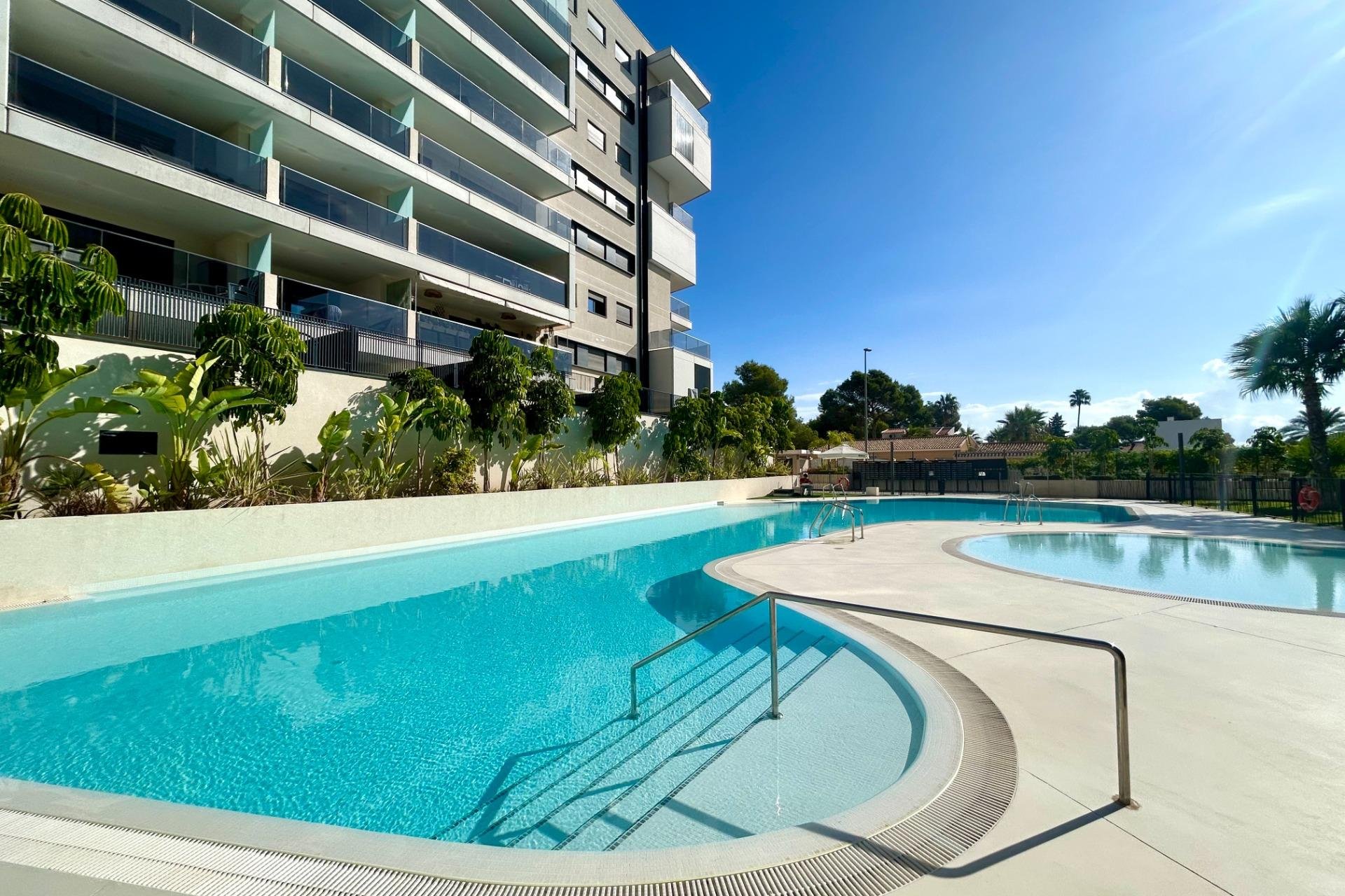 Återförsäljning - Apartment -
Dehesa de campoamor - Campoamor