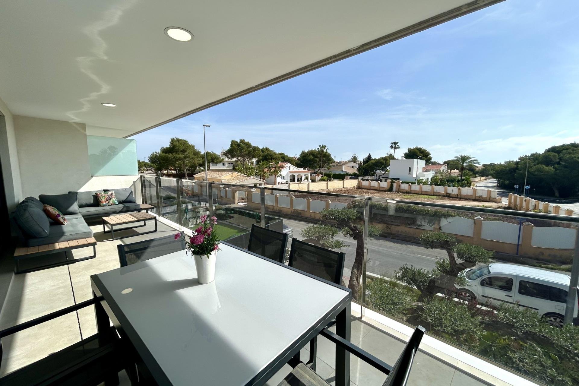 Återförsäljning - Apartment -
Dehesa de campoamor - Campoamor