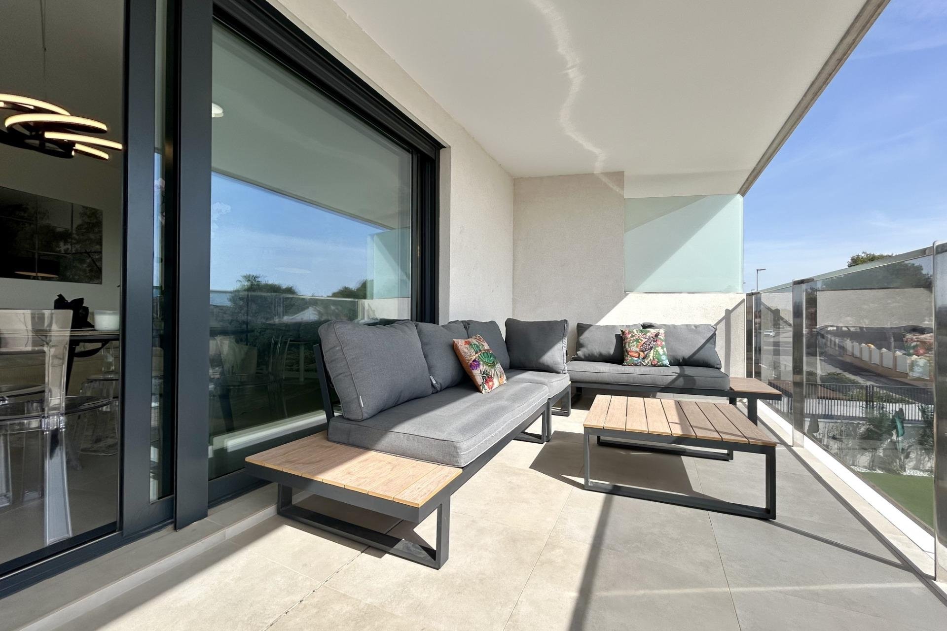 Återförsäljning - Apartment -
Dehesa de campoamor - Campoamor