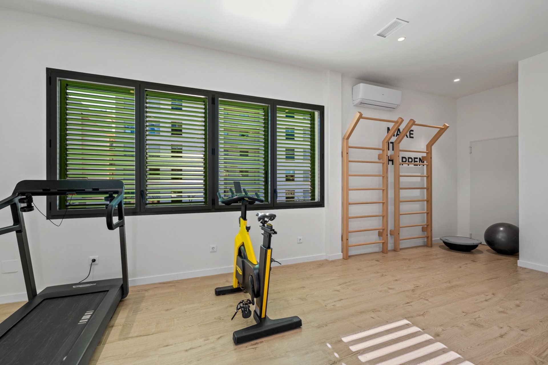 Återförsäljning - Apartment -
Denia - Puerto