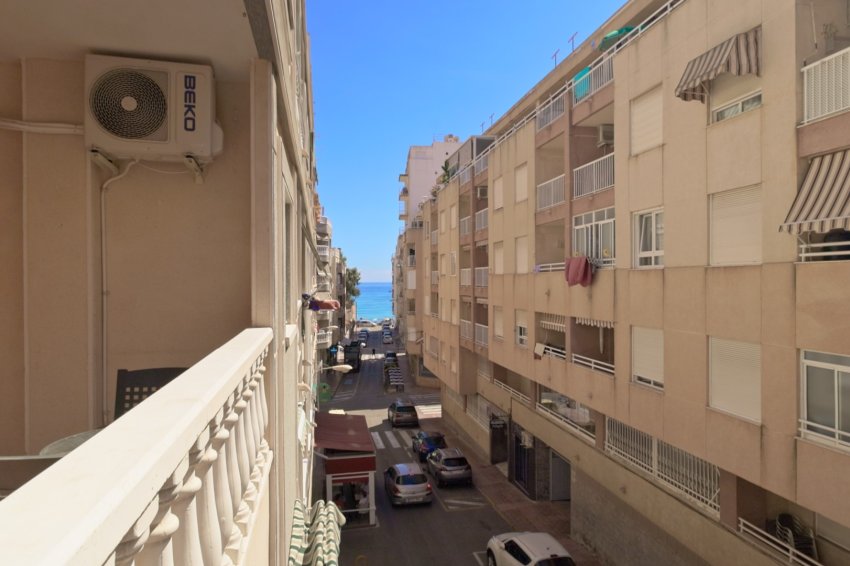 Återförsäljning - Apartment / Duplex -
Torrevieja - Playa de los Locos