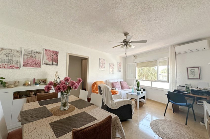 Återförsäljning - Apartment / Duplex -
Torrevieja - Playa de los Naufragos