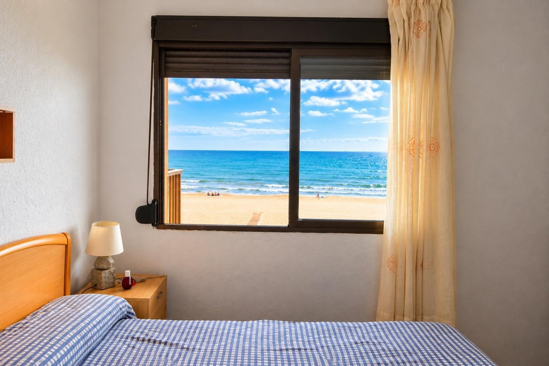 Återförsäljning - Apartment -
El Campello - Playa Muchavista