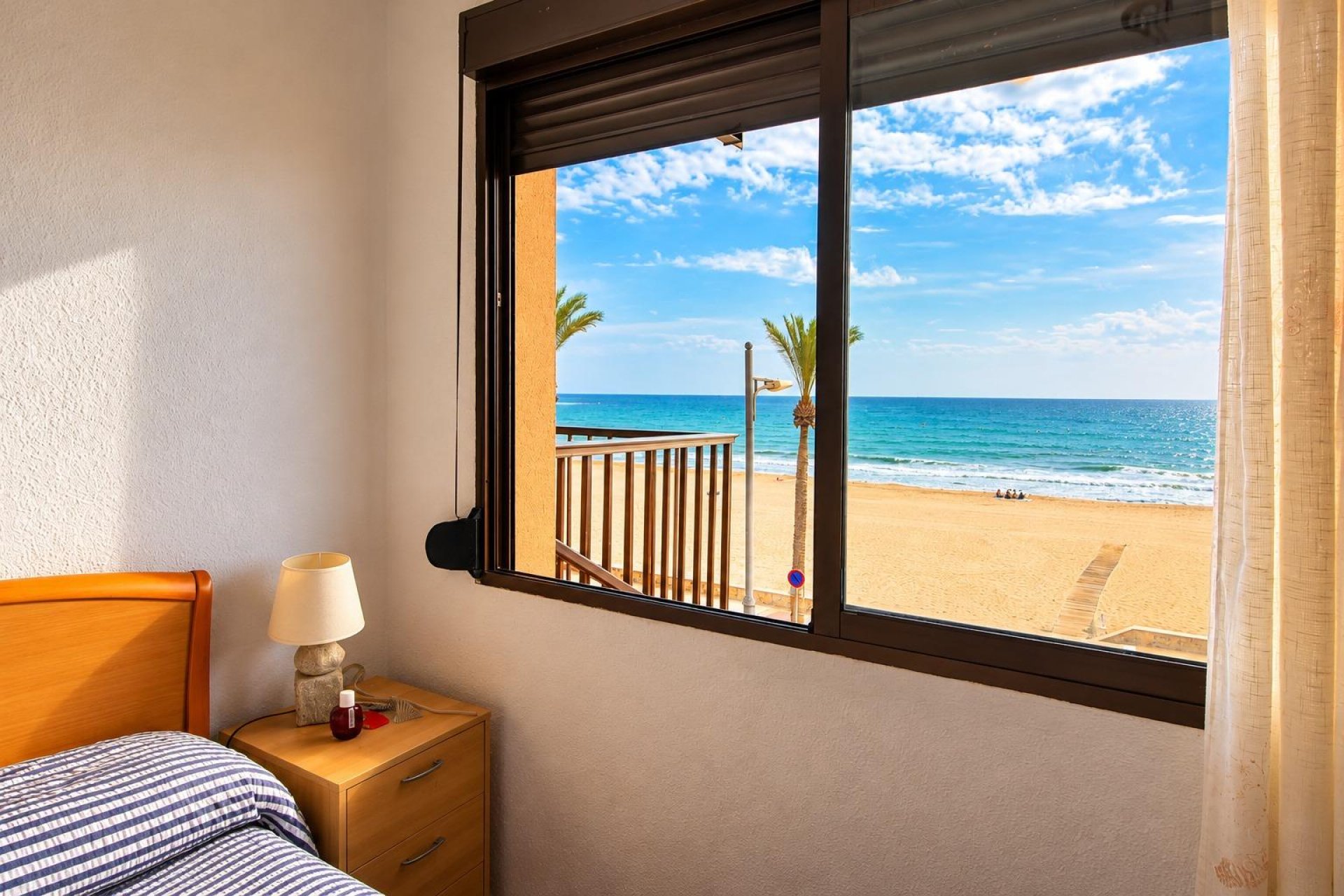 Återförsäljning - Apartment -
El Campello - Playa Muchavista