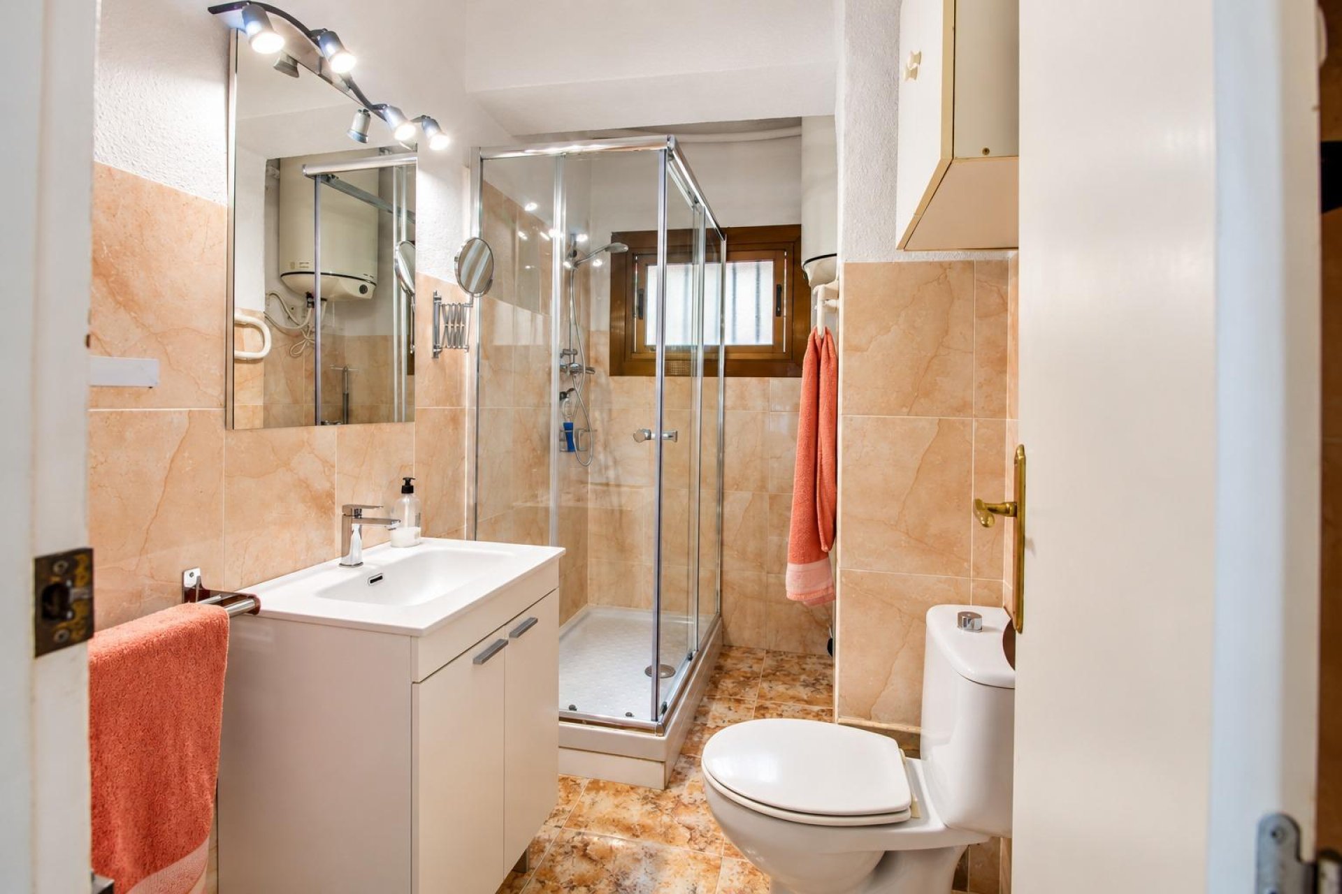 Återförsäljning - Apartment -
El Campello - Playa Muchavista