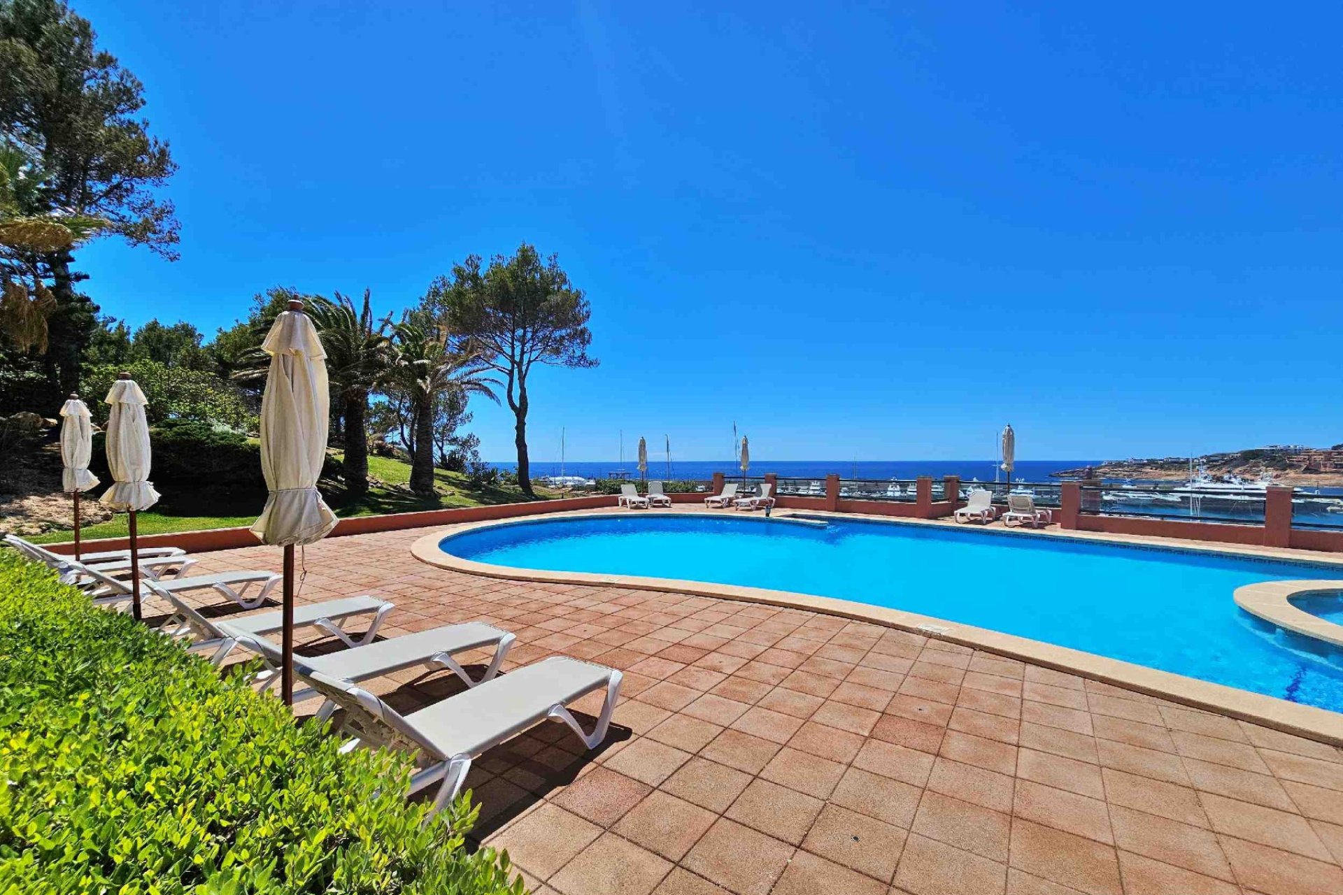 Återförsäljning - Apartment -
El Toro - Calvià