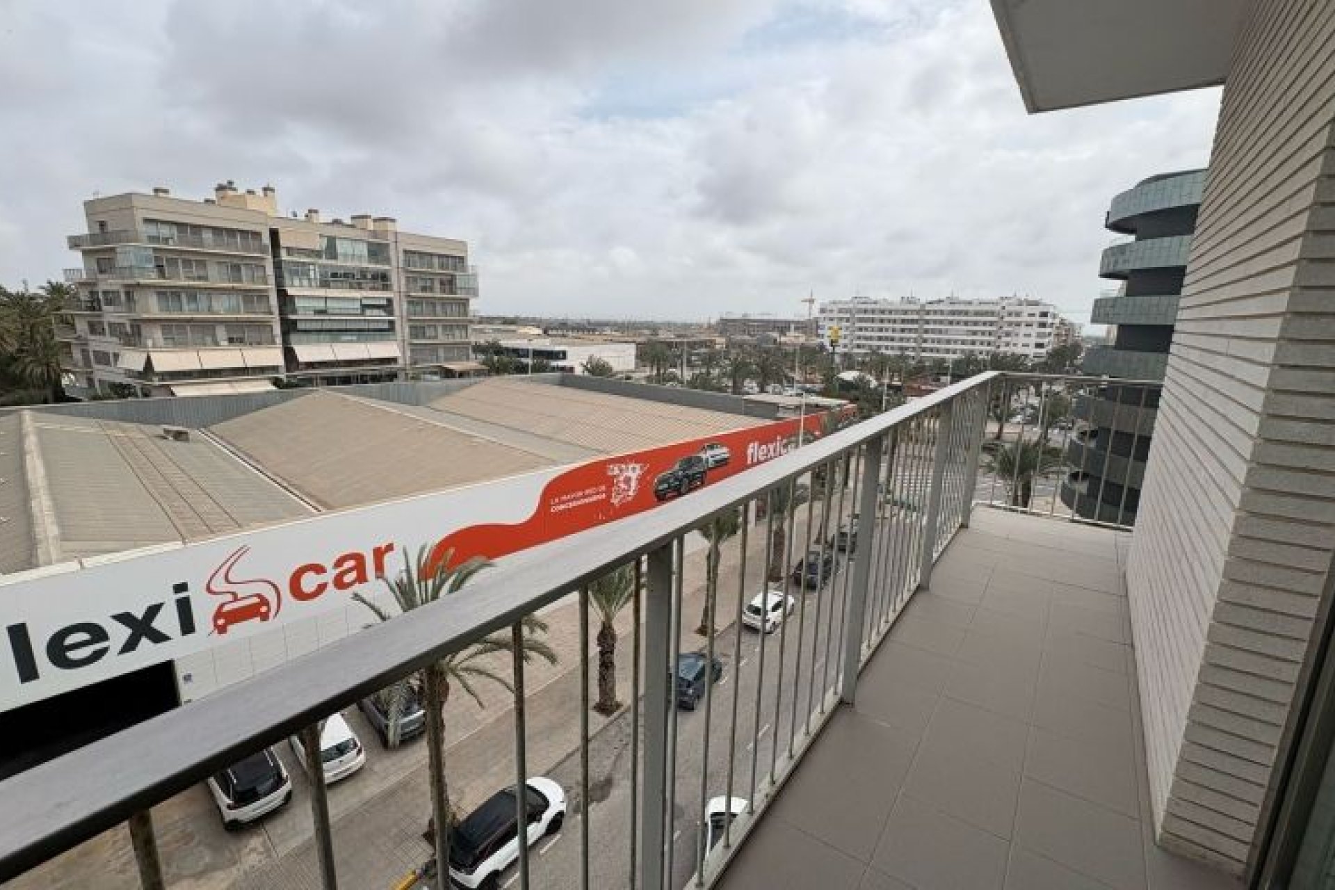 Återförsäljning - Apartment -
Elche