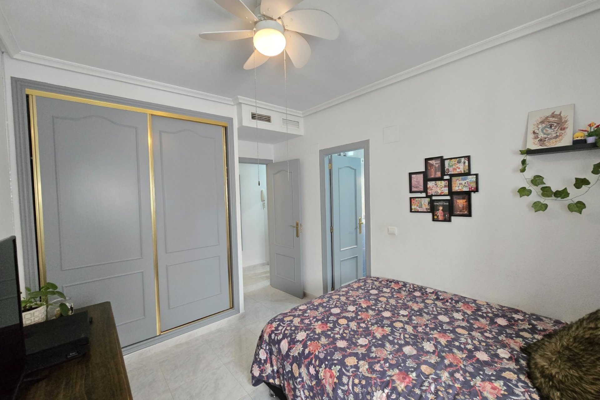 Återförsäljning - Apartment / Flat * -
Los Montesinos *