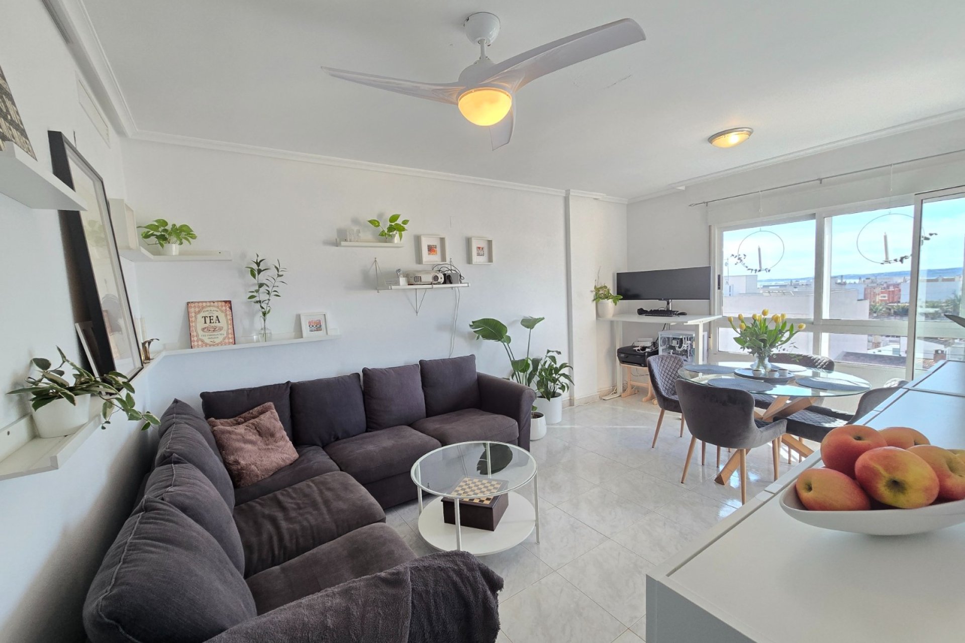 Återförsäljning - Apartment / Flat * -
Los Montesinos *