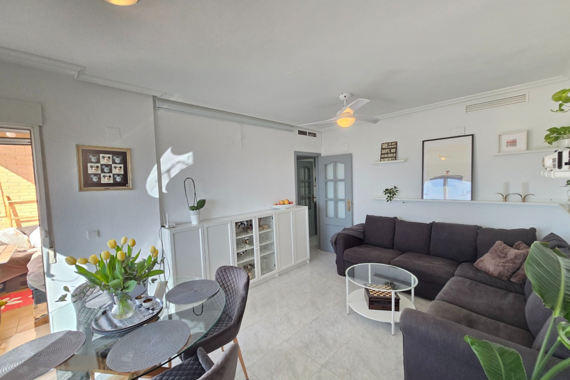 Återförsäljning - Apartment / Flat * -
Los Montesinos *