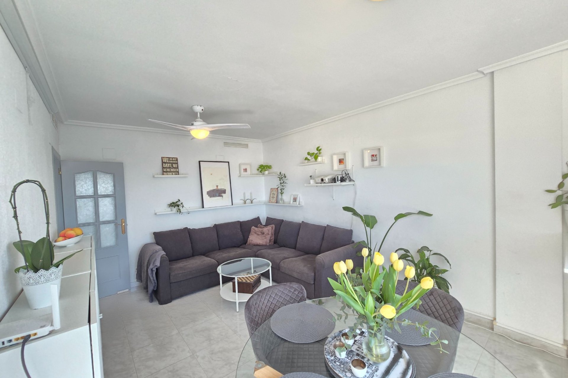 Återförsäljning - Apartment / Flat * -
Los Montesinos *