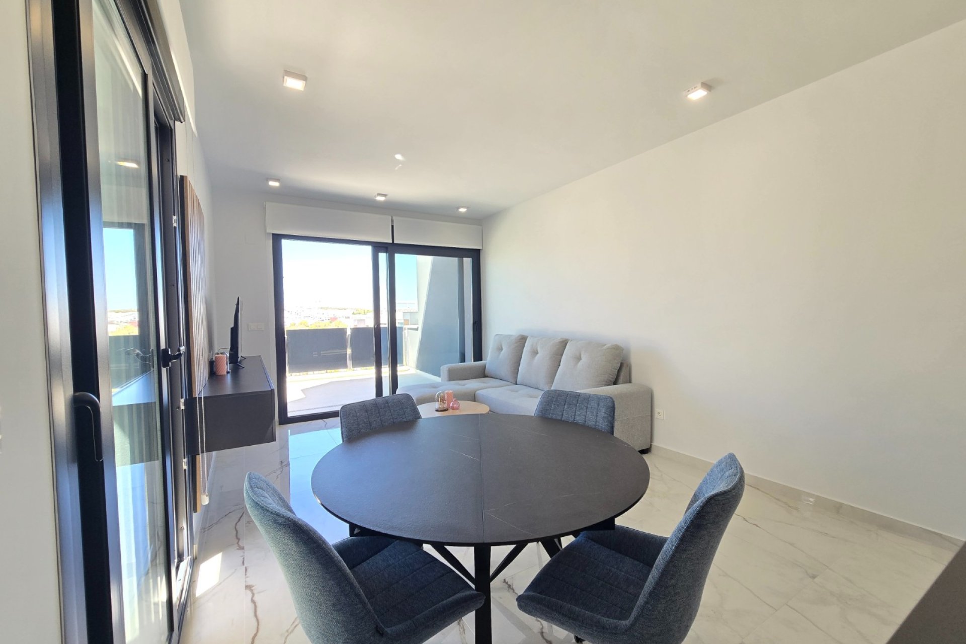 Återförsäljning - Apartment / Flat * -
Orihuela Costa - Los Altos *
