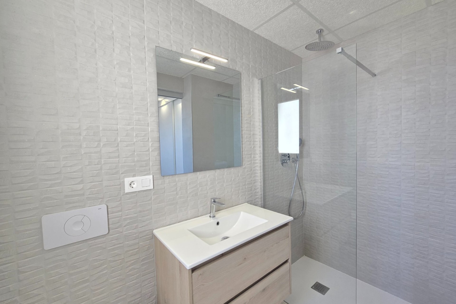 Återförsäljning - Apartment / Flat * -
Orihuela Costa - Los Altos *