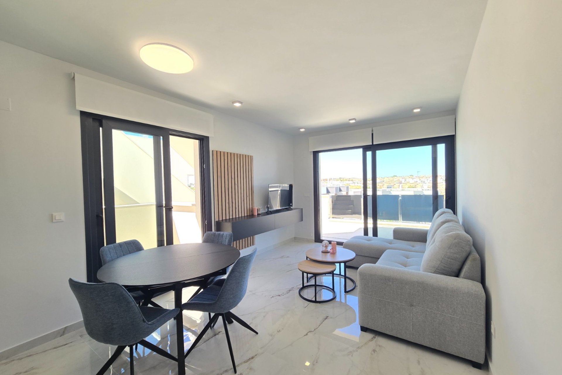 Återförsäljning - Apartment / Flat * -
Orihuela Costa * - Los Altos *