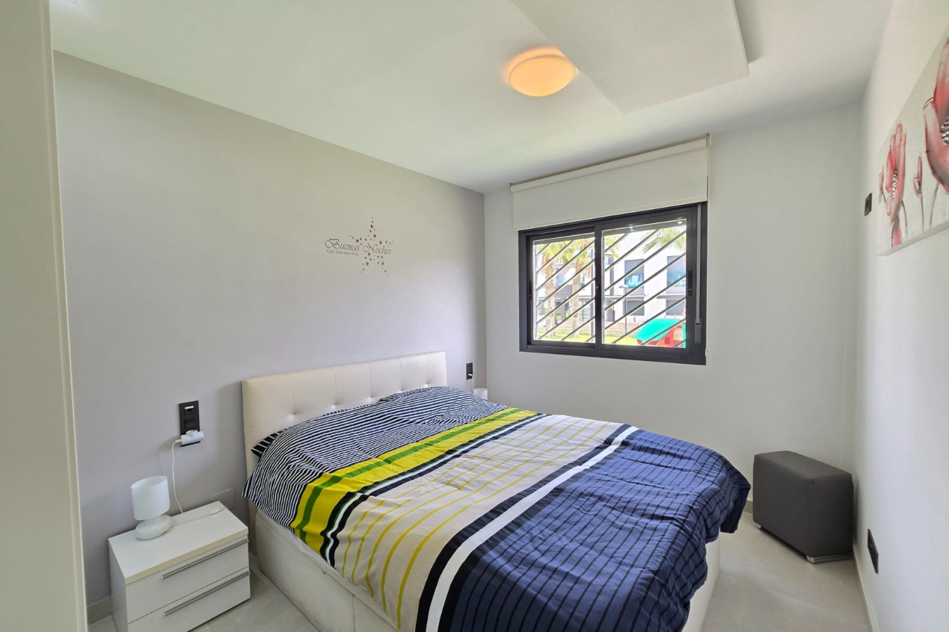 Återförsäljning - Apartment / Flat * -
Orihuela Costa * - Punta Prima *