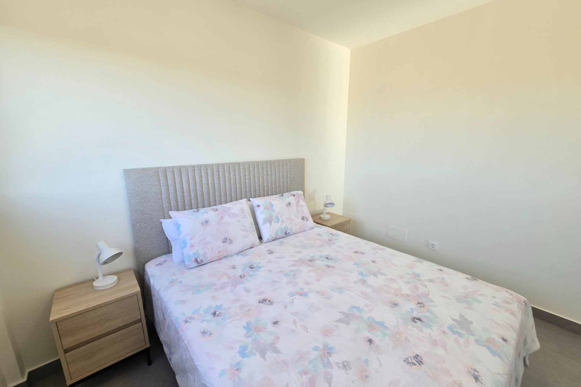 Återförsäljning - Apartment / Flat * -
Orihuela Costa * - Villamartín *