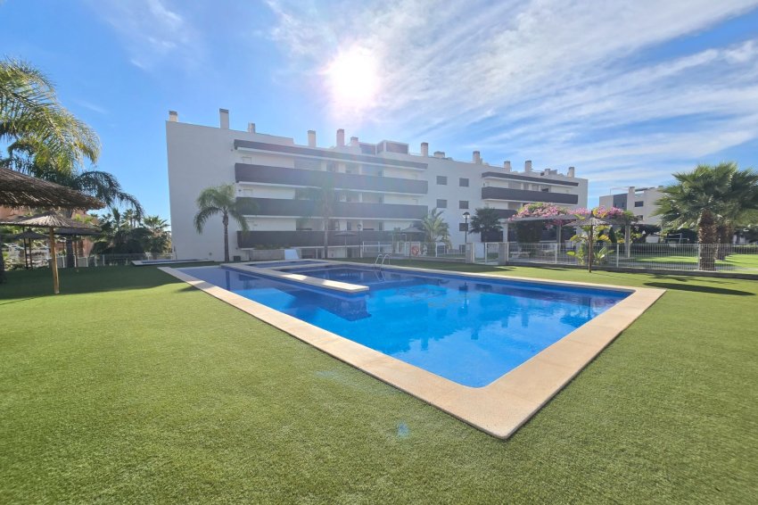Återförsäljning - Apartment / Flat * -
Orihuela Costa * - Villamartín *