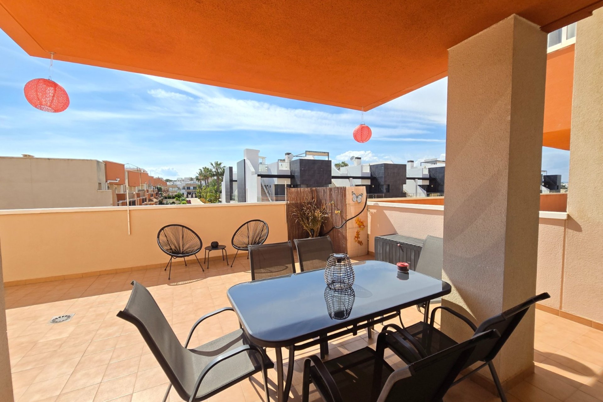 Återförsäljning - Apartment / Flat * -
Orihuela Costa * - Villamartín *