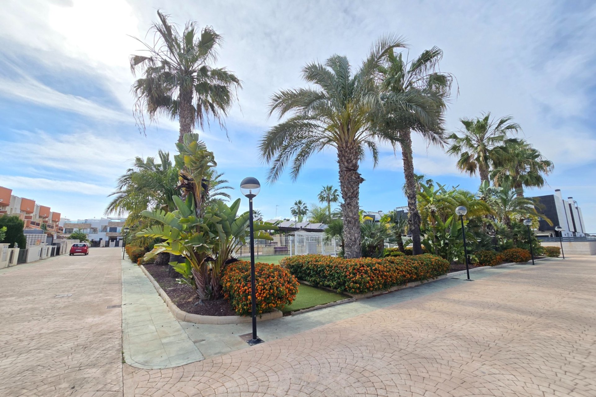 Återförsäljning - Apartment / Flat * -
Orihuela Costa * - Villamartín *