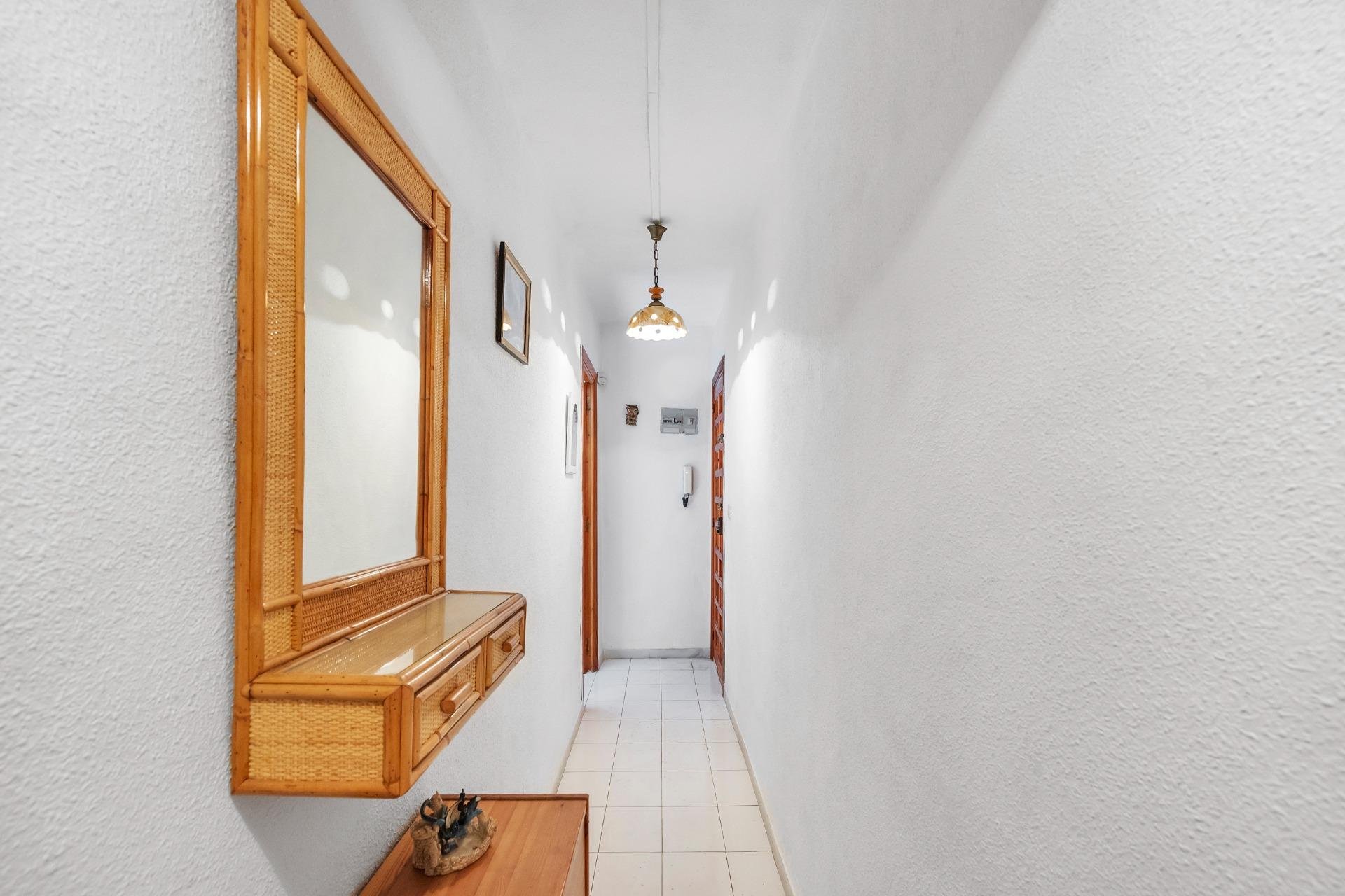 Återförsäljning - Apartment -
Guardamar del Segura - Center