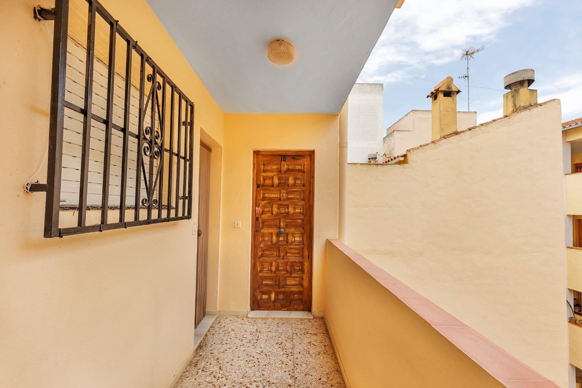 Återförsäljning - Apartment -
Guardamar del Segura - Center