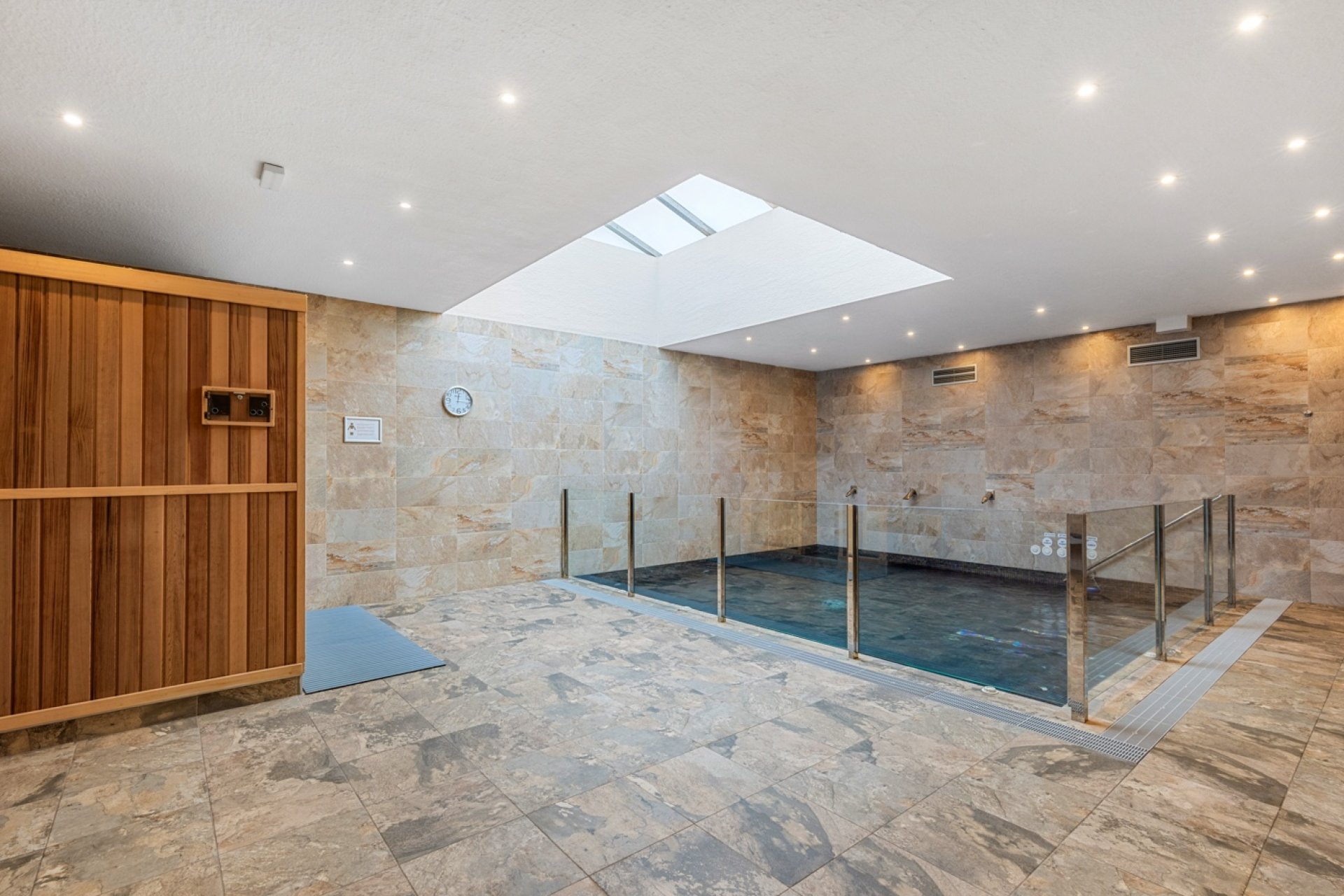 Återförsäljning - Apartment -
Guardamar del Segura - El Raso