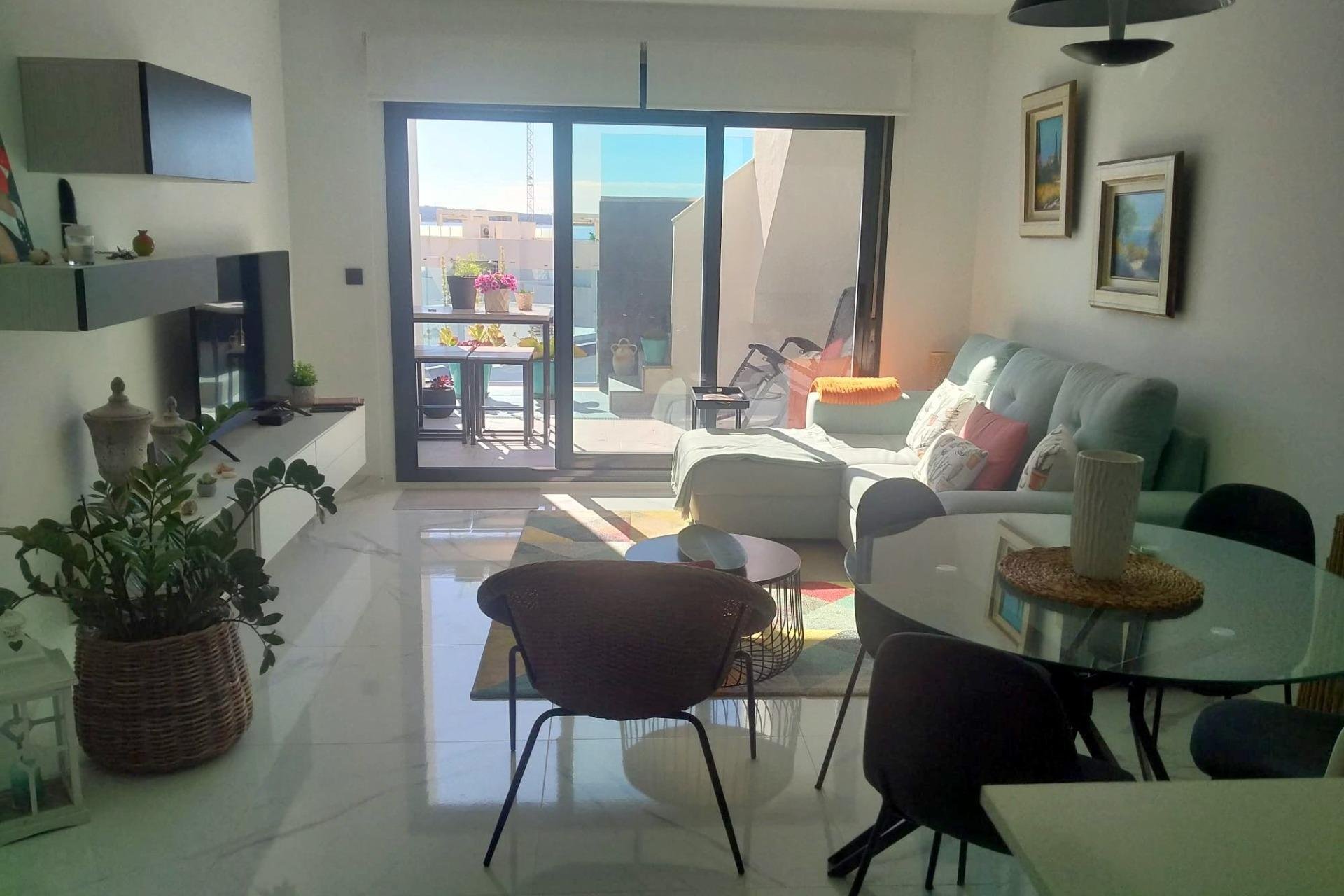 Återförsäljning - Apartment -
Guardamar del Segura - El Raso