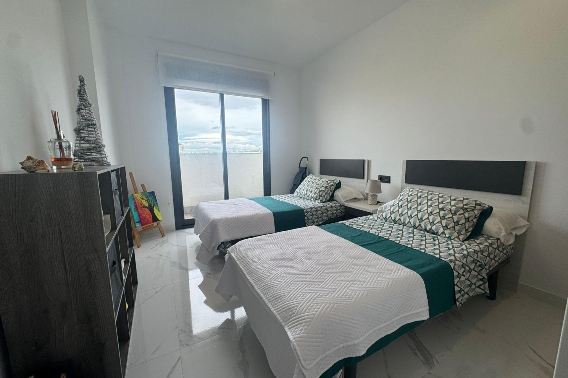 Återförsäljning - Apartment -
Guardamar del Segura - El Raso