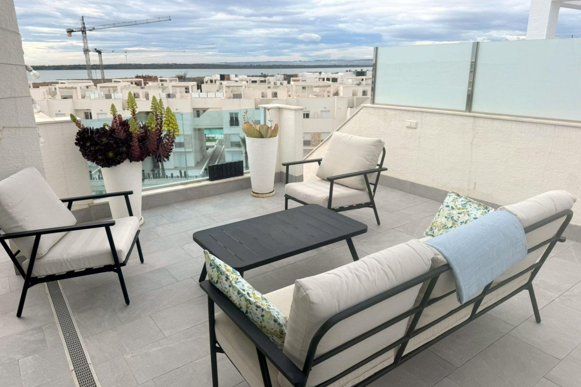 Återförsäljning - Apartment -
Guardamar del Segura - El Raso