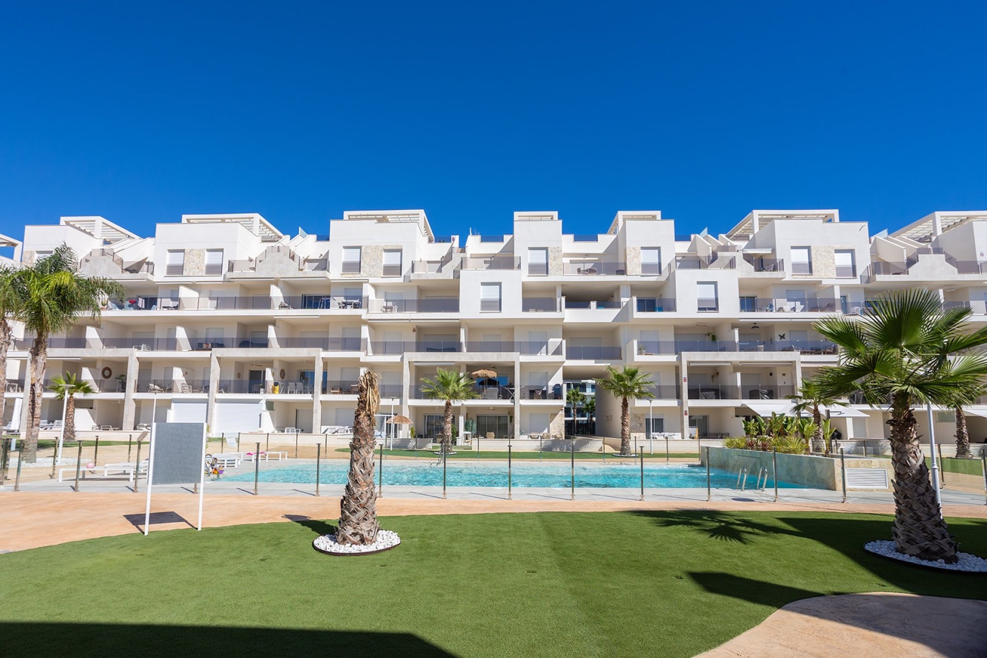 Återförsäljning - Apartment -
Guardamar del Segura - El Raso