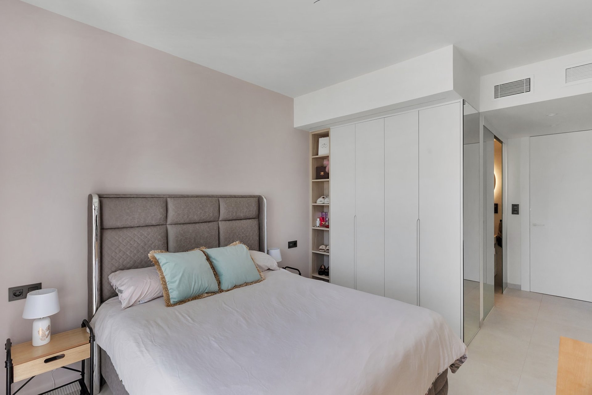 Återförsäljning - Apartment -
Guardamar del Segura - El Raso