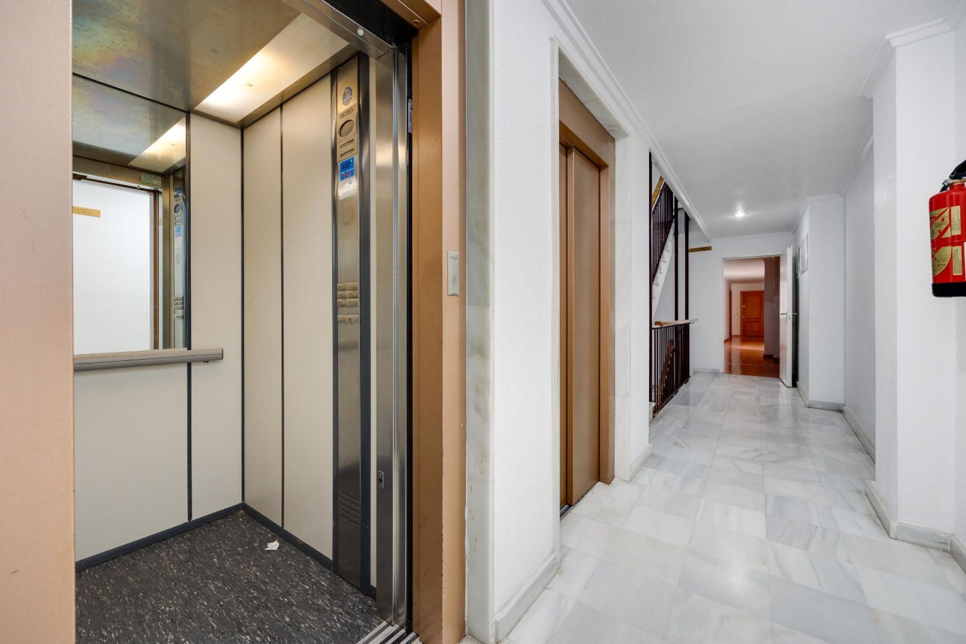 Återförsäljning - Apartment -
Guardamar del Segura - Guardamar Centro