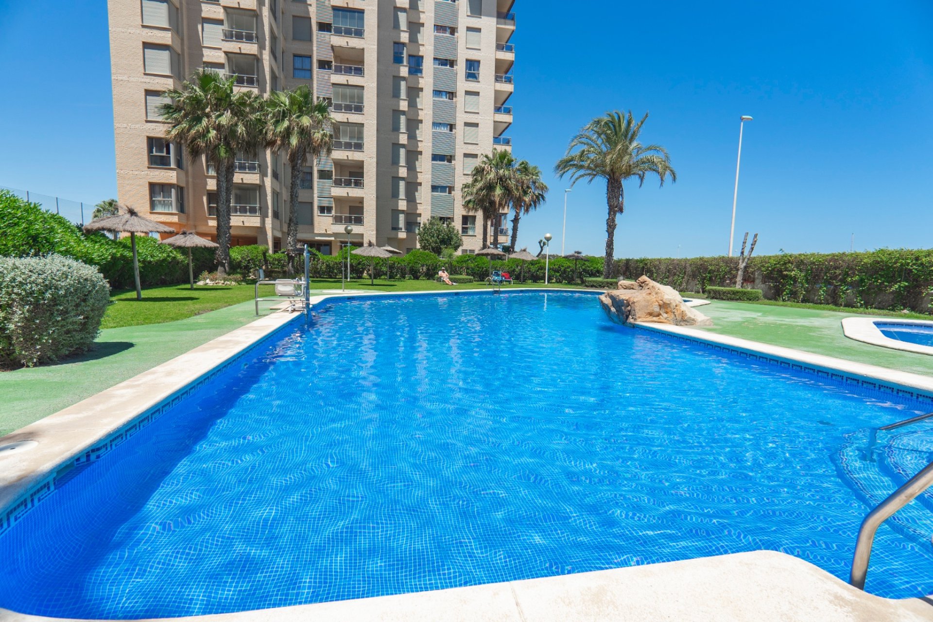 Återförsäljning - Apartment -
Guardamar del Segura - Puerto Deportivo
