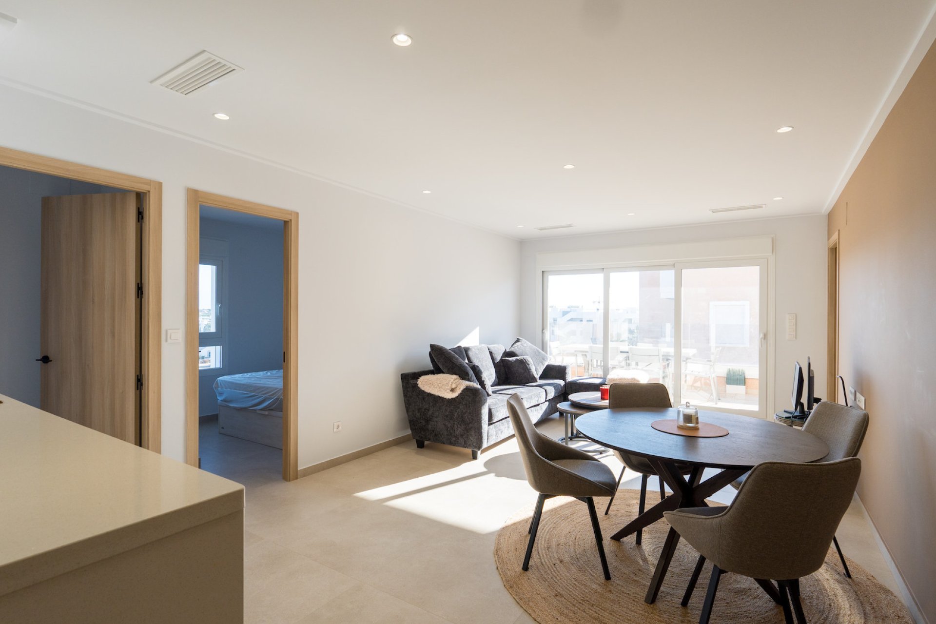 Återförsäljning - Apartment -
Guardamar - El Raso