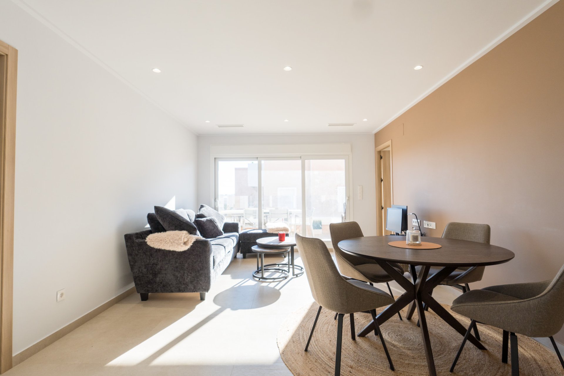 Återförsäljning - Apartment -
Guardamar - El Raso