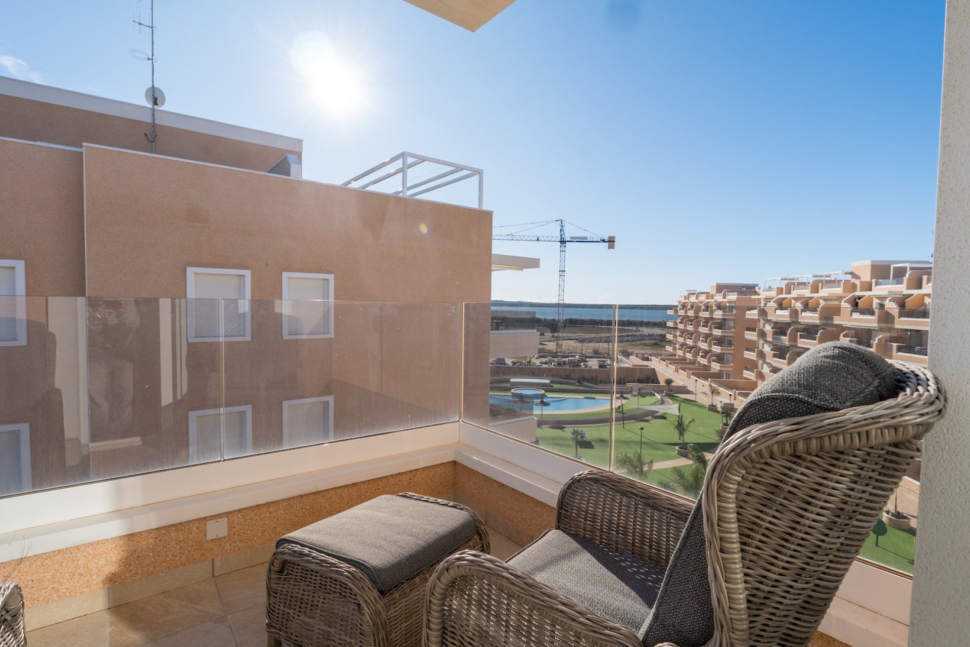 Återförsäljning - Apartment -
Guardamar - El Raso