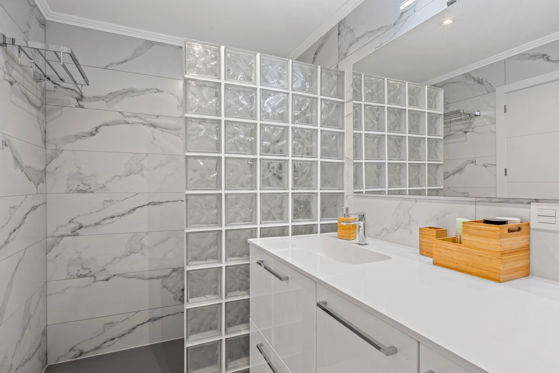 Återförsäljning - Apartment -
La Nucía