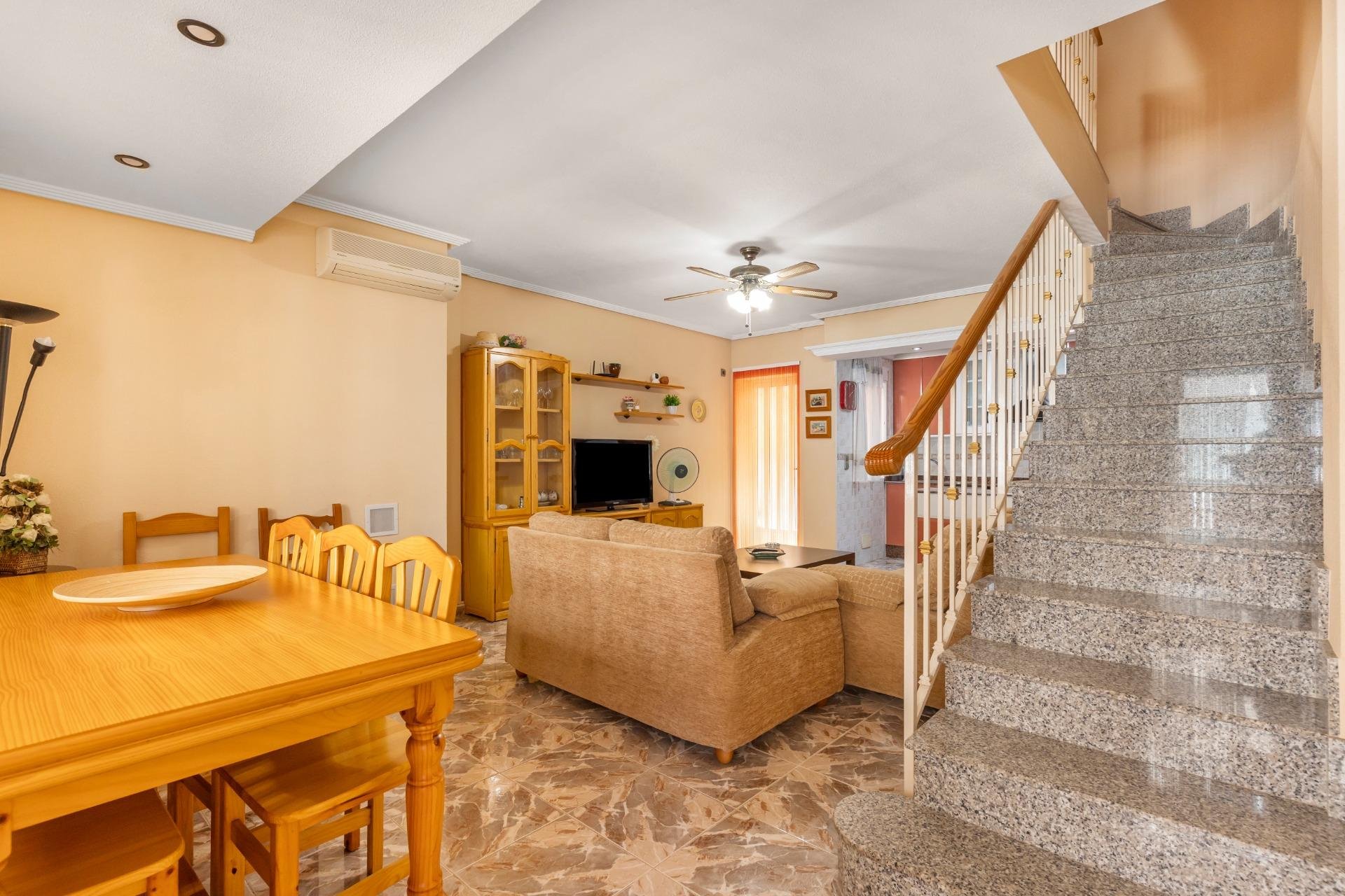 Återförsäljning - Apartment -
Los Alcázares - Centro