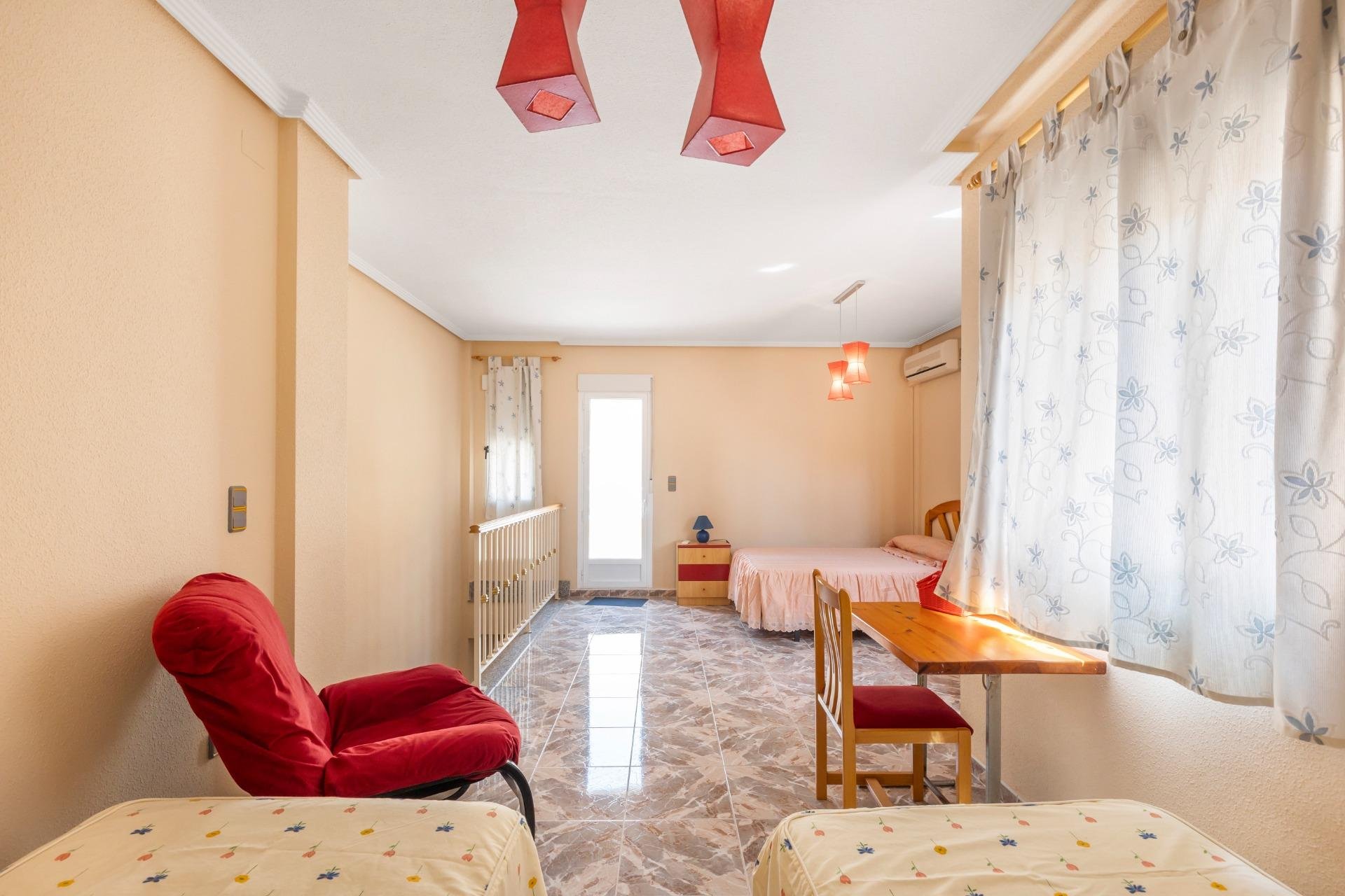 Återförsäljning - Apartment -
Los Alcázares - Centro