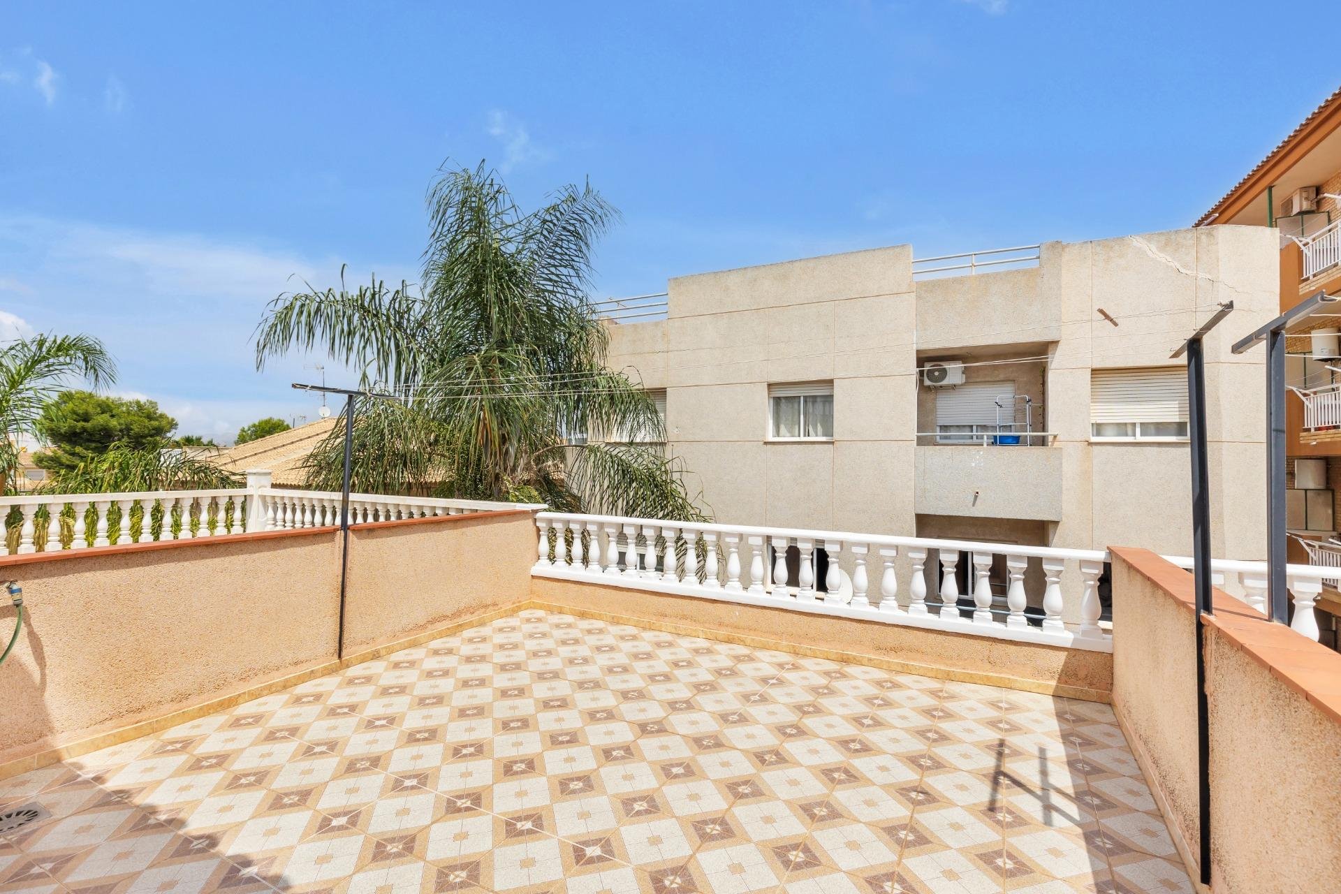 Återförsäljning - Apartment -
Los Alcázares - Centro