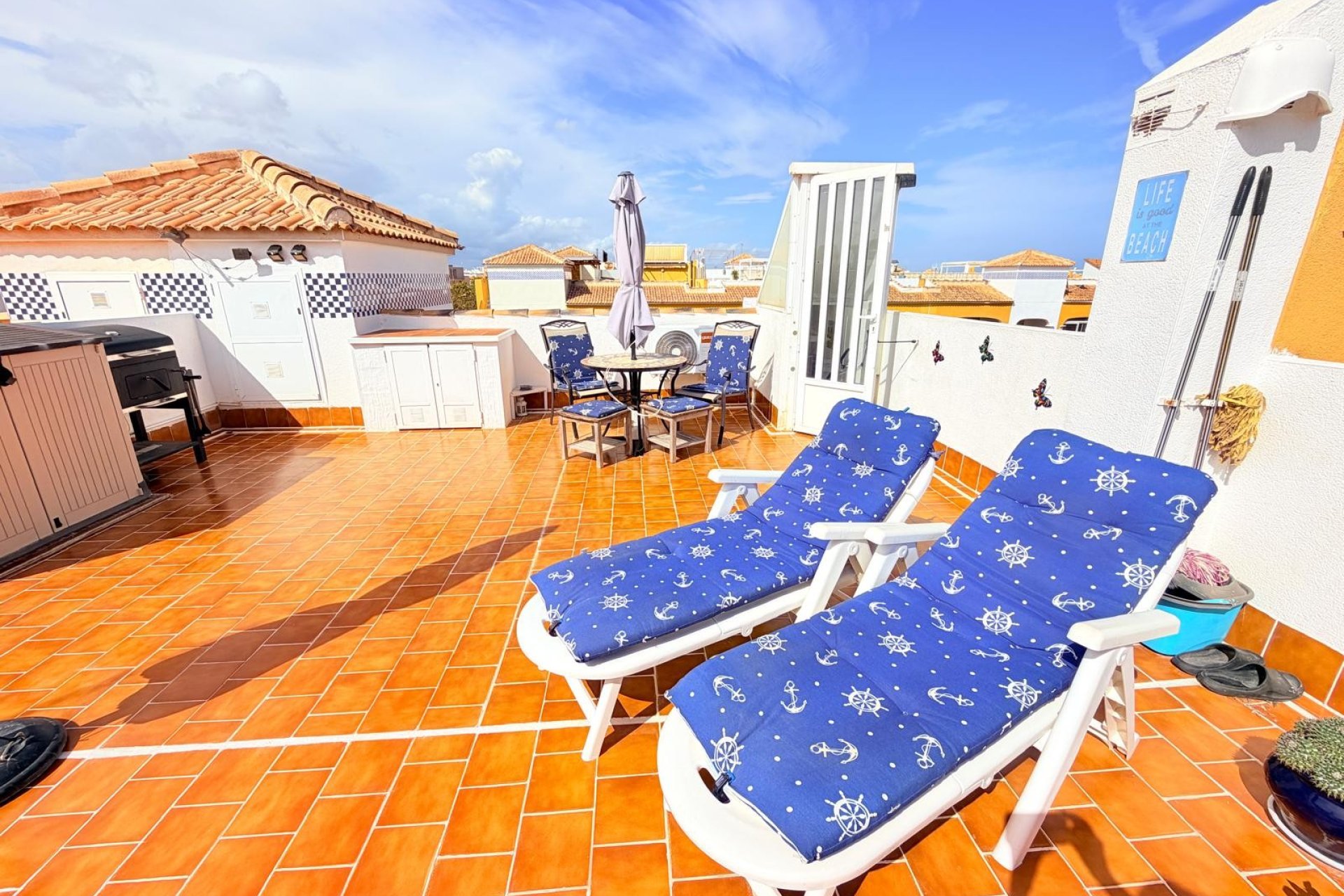 Återförsäljning - Apartment -
Los Montesinos - La Herrada