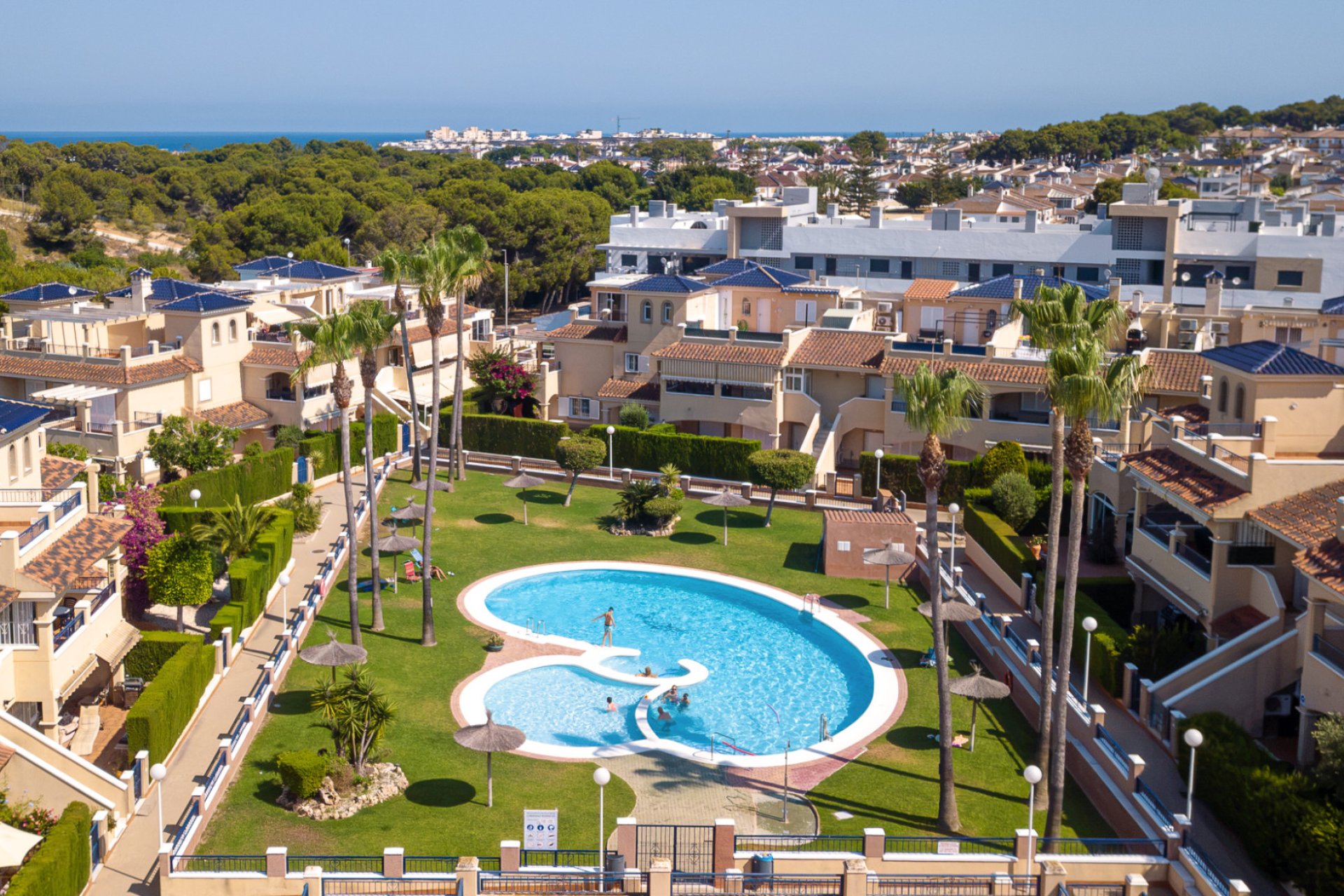 Återförsäljning - Apartment -
Mil Palmeras - Riomar