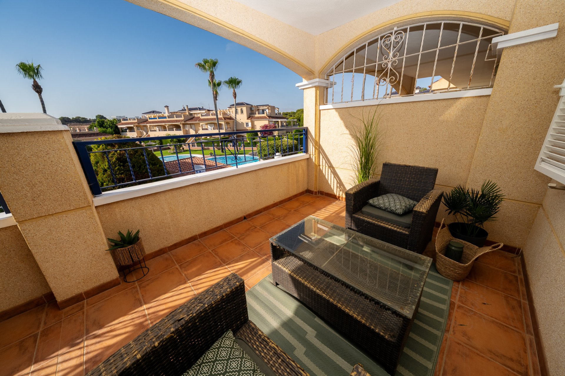Återförsäljning - Apartment -
Mil Palmeras - Riomar